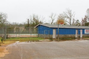 Michael Murray/Americus Times-Recorder: The proximity of the basketball courts at the SCPRD’s Boone Park has historically caused congestion during the summer months. The department is planning to move the courts further from the pool in 2016 to alleviate some of the cross traffic.