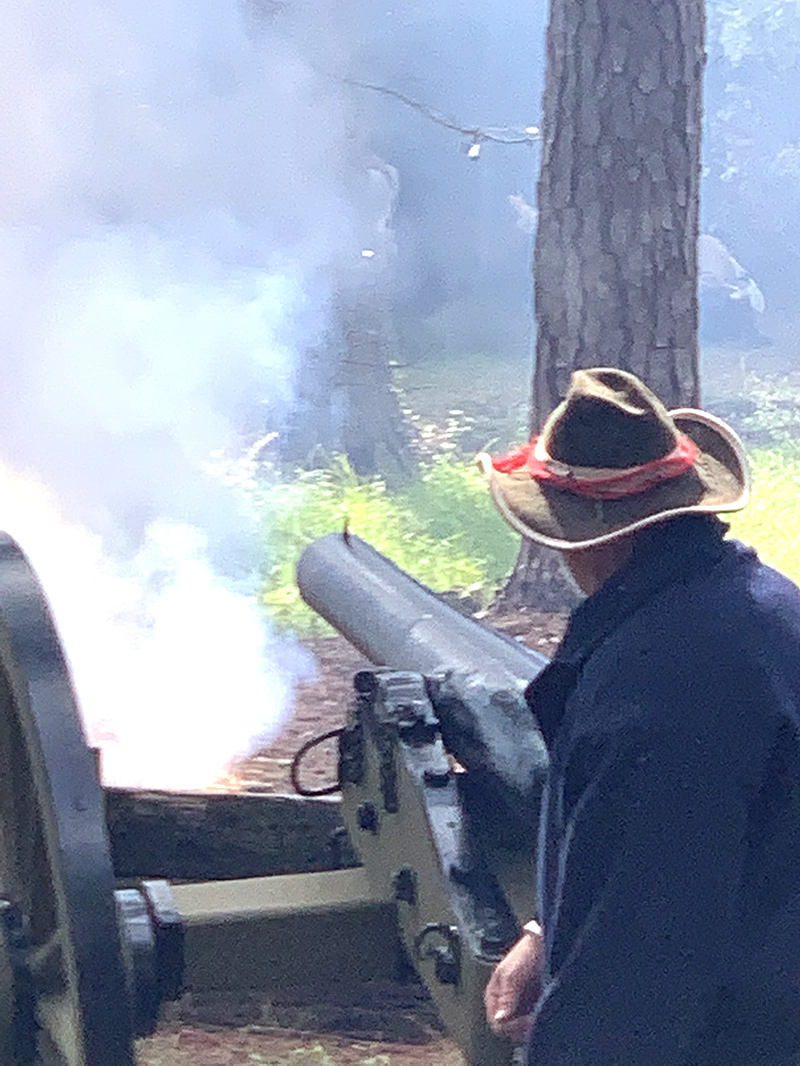 Visitors step back into history at Andersonville Historic Fair
